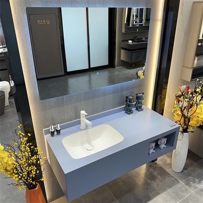 Funkčná kúpeľňová bridlicová skrinka